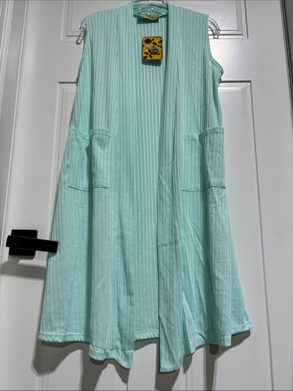 Hybrid & Company coverup/open front cardigan,sleeveless,pockets,textured,mint